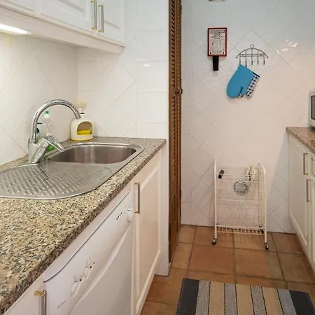 Peace Of Heaven In Algarve - Jacuzzi - By Bedzy Apartman
